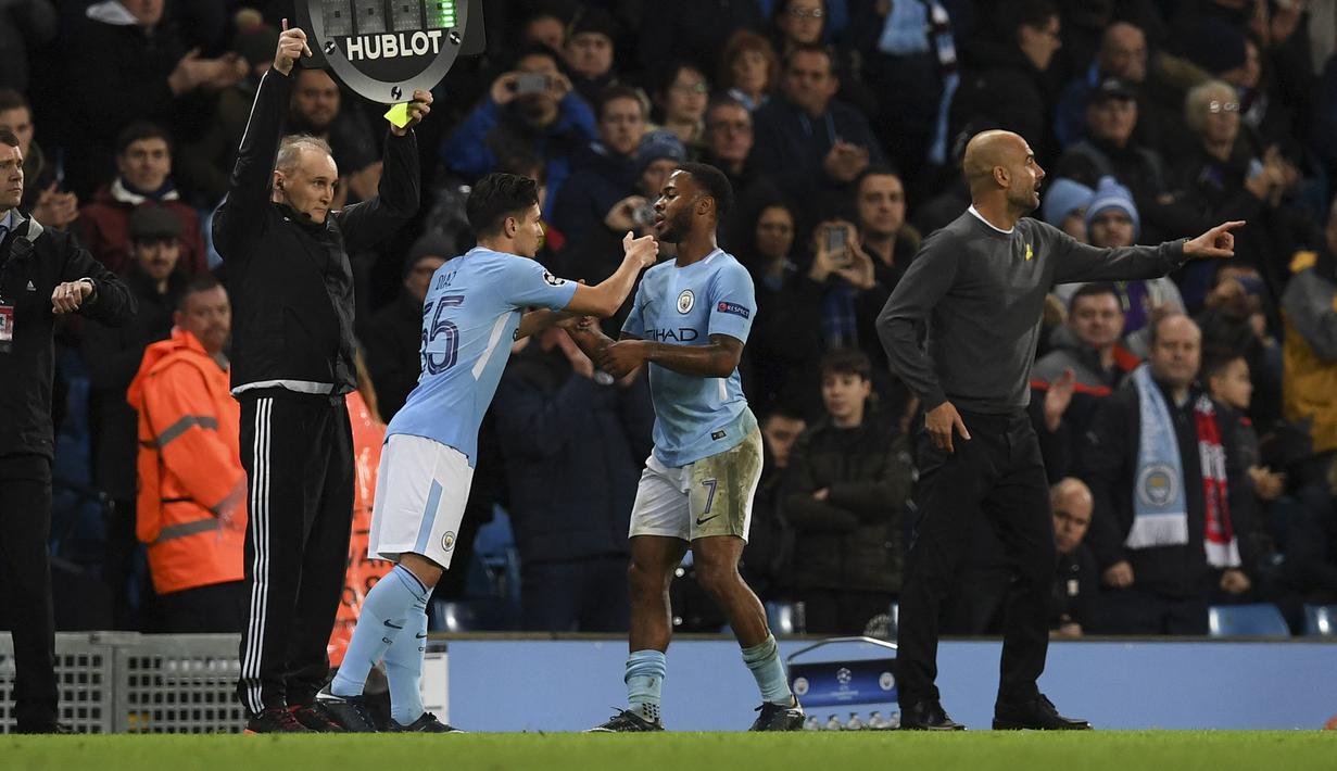Brahim Diaz yang saat ini tengah menjalani musim ke-6 bersama Real Madrid dan baru saja kembali dari masa peminjaman selama tiga musim bersama AC Milan, menjadi salah satu pemain termuda yang melakukan debut bersama Man City di ajang Liga Champions. Saat berusia 18 tahun, 3 bulan dan 18 hari ia melakoni debut di Liga Champions saat diturunkan Man City menghadapi tim tamu Feyenoord Rotterdam pada matchday ke-5 Grup F UCL musim 2017/2018 (21/11/2017). Tampil hanya semenit usai menggantikan Raheem Sterling, ia ikut membawa Man City menang 1-0 atas Feyenoord. (AFP/Paul Ellis)