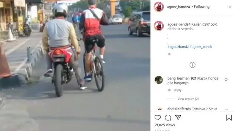 Tangan Lepas Setang, Pesepeda Ini Tabrak Motor di Pinggir Jalan (Instagram @agoez_bandz4)