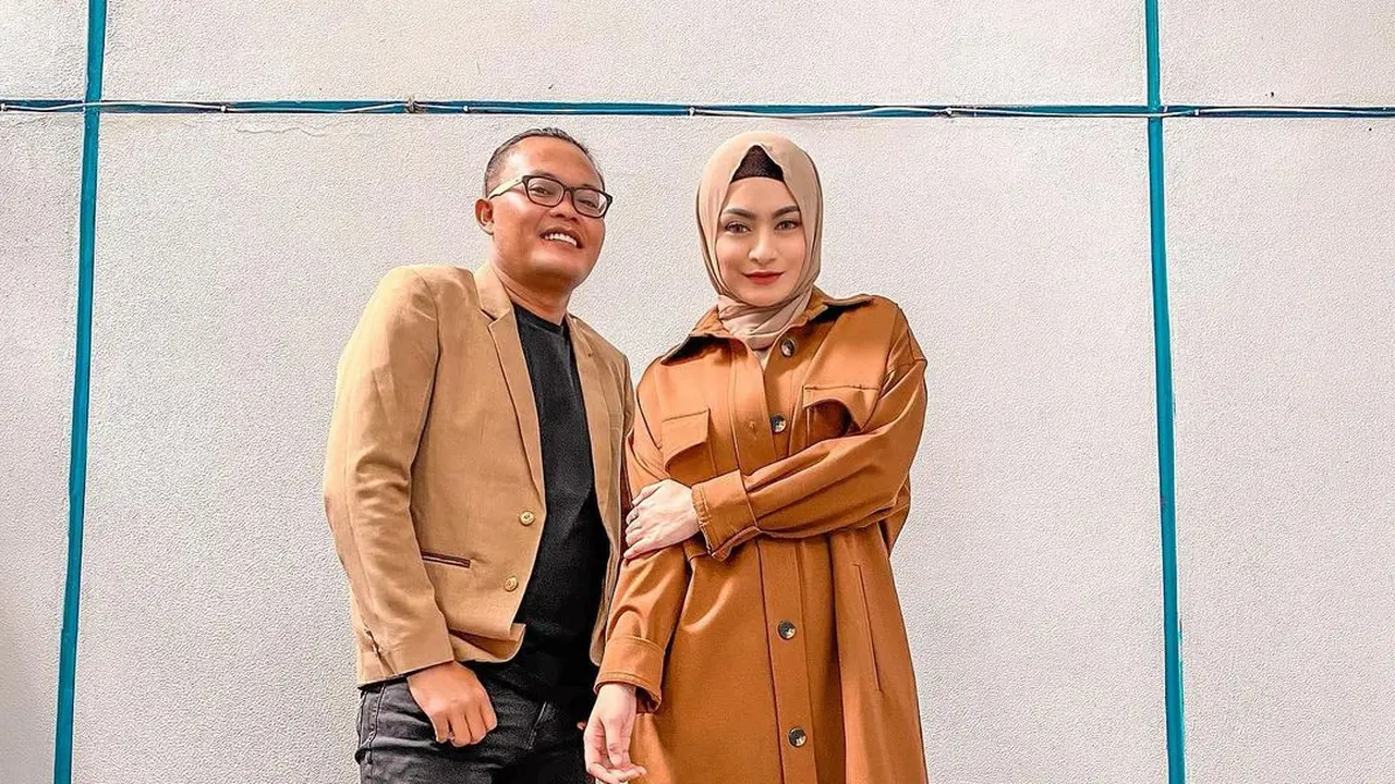[Fimela] Sule dan Nathalie Holscher