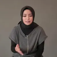 Suami Tantri KOTAK  sempat larang dirinya Berhijab, ada apa?