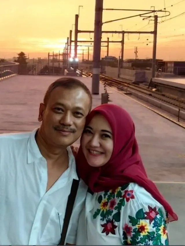 Shanty, istri mendiang Sys NS, dan suami barunya, Syaiful (https://www.instagram.com/p/BvjlbqHAb5S/)