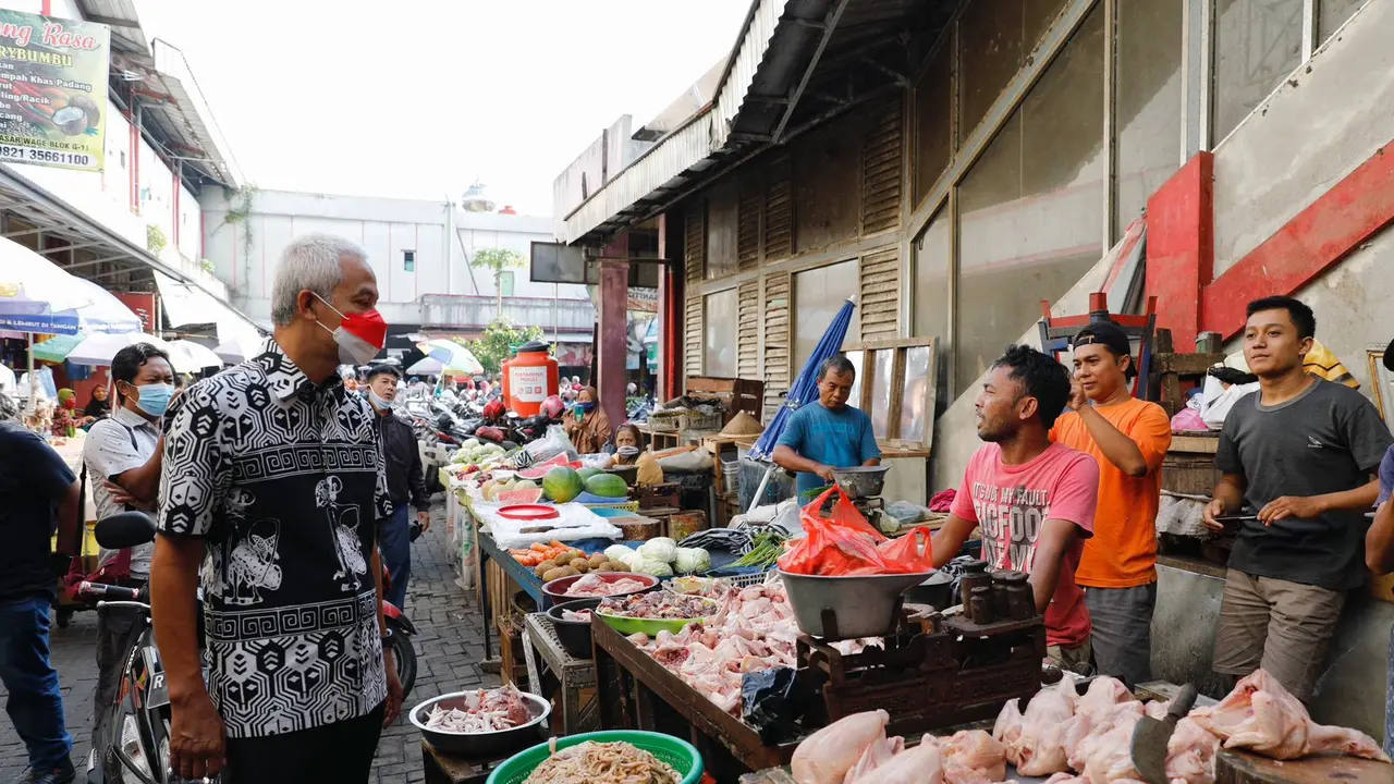 Gubernur Jawa Tengah Ganjar Pranowo, terus melakukan pembangunan dan revitalisasi pasar tradisional. (Istimewa)