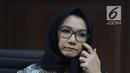 Terdakwa dugaan gratifikasi dan suap pemberian izin lokasi perkebunan kelapa sawit, Rita Widyasari saat mengikuti sidang lanjutan di Pengadilan Tipikor, Jakarta, Selasa (3/4). Sidang mendengar keterangan saksi. (Liputan6.com/Helmi Fithriansyah)