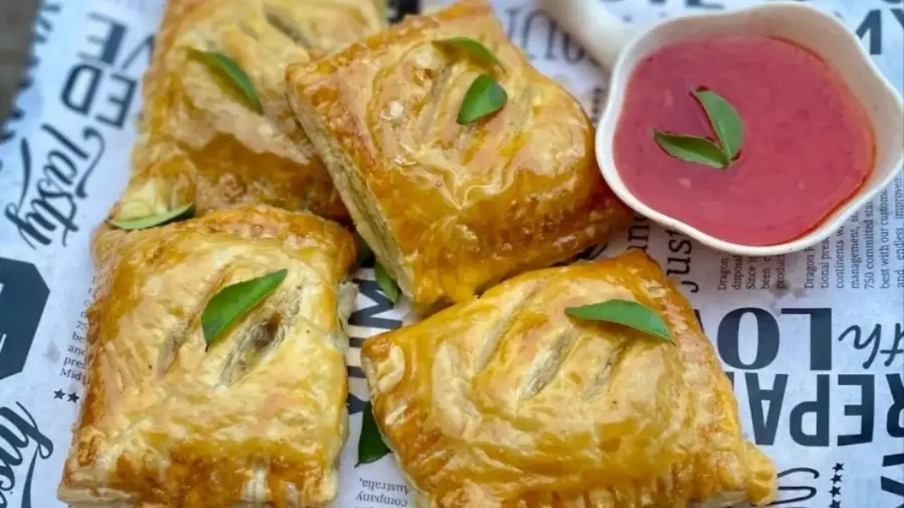 Resep curry puff untuk hampers Lebaran. (dok. Cookpad @meena_1122)