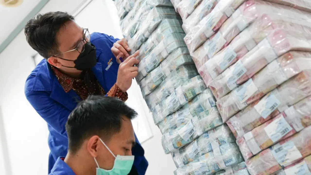 Uang Rupiah.