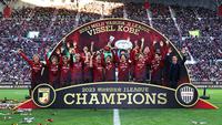 Musim baru J1 League 2024 segera dimulai pada 23 Februari 2024. Vissel Kobe sebagai juara bertahan telah bersiap mempertahankan gelar meski tanpa melakukan banyak perubahan berarti dalam skuad mereka musim ini. (J.LEAGUE)