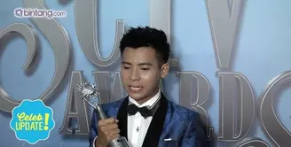 Arnold Leonard berhasil meraih penghargaan Aktor Pendamping Paling Ngetop di SCTV Awards 2016.