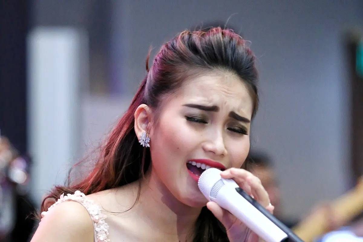 [Bintang] Ayu Ting Ting
