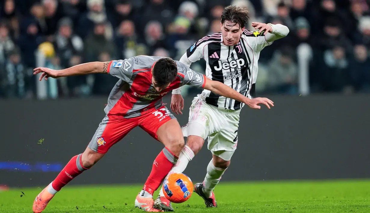 Hasil tersebut membawa Juventus melesat ke peringkat ketiga klasemen sementara Serie A. Tim asal Turin itu kini mengoleksi poin yang sama dengan Napoli dan AS Roma, namun unggul selisih gol dari kedua rivalnya. (Fabio Ferrari/LaPresse via AP)