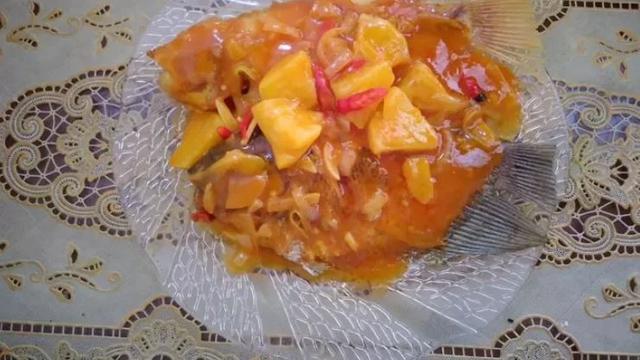 Gurame Pedas Manis Asam Nanas