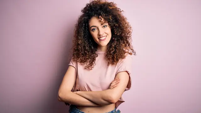 10 Perawatan Rambut Keriting Mengembang Biar Tetap Sehat dan Terhindar dari Permasalahan