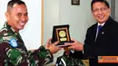 Citizen6, Lebanon: Tujuan kunjungan Delegasi MPR ke Markas Indobatt ini, untuk mengetahui secara dekat pelaksanaan tugas yang dilaksanakan prajurit TNI yang tergabung dalam misi perdamaian di Lebanon. (Pengirim: Badarudin Bakri)