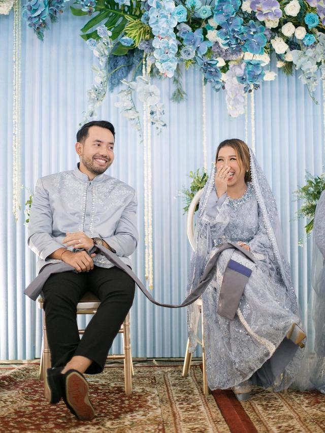 Jelang Menikah, Ini 7 Potret Bahagia Kiky Saputri di Momen Pengajian dan Siraman