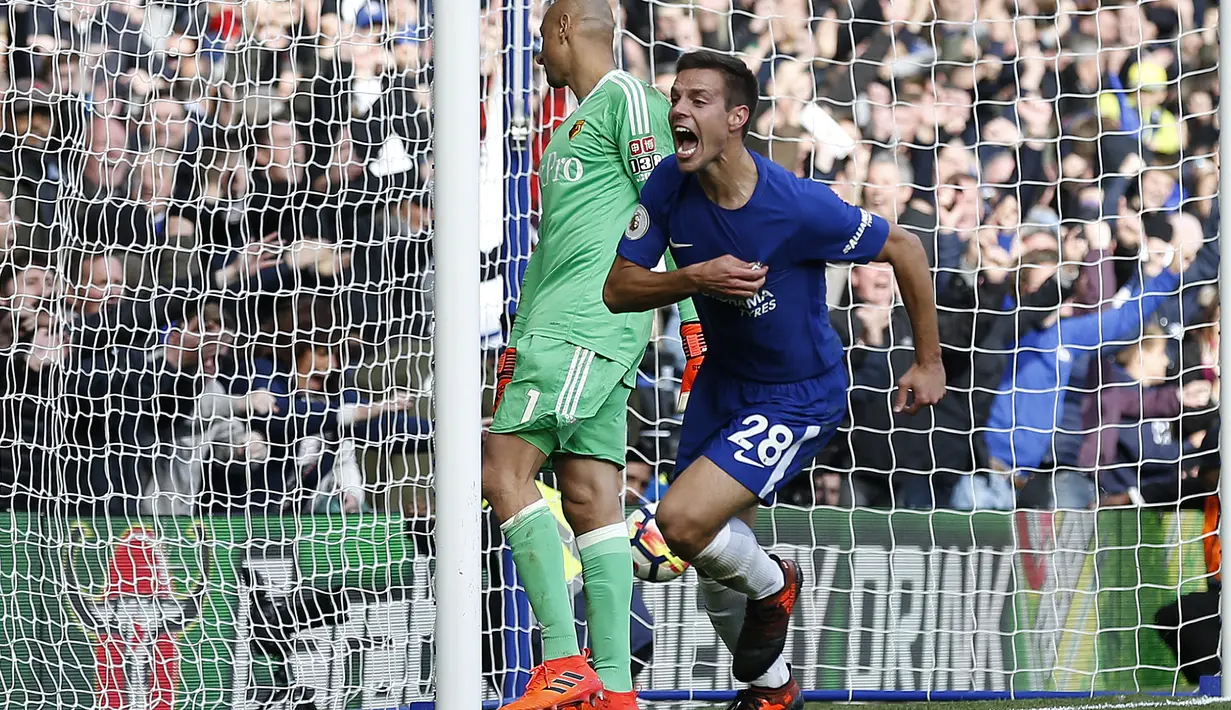 Tak hanya itu, 10 blok juga telah ia capai dan 1,012 operan telah dilakukan. Tak ayal ia penah menjadi pemain terbaik Chelsea pada musim 2013/14. (AFP/Ian Kington)