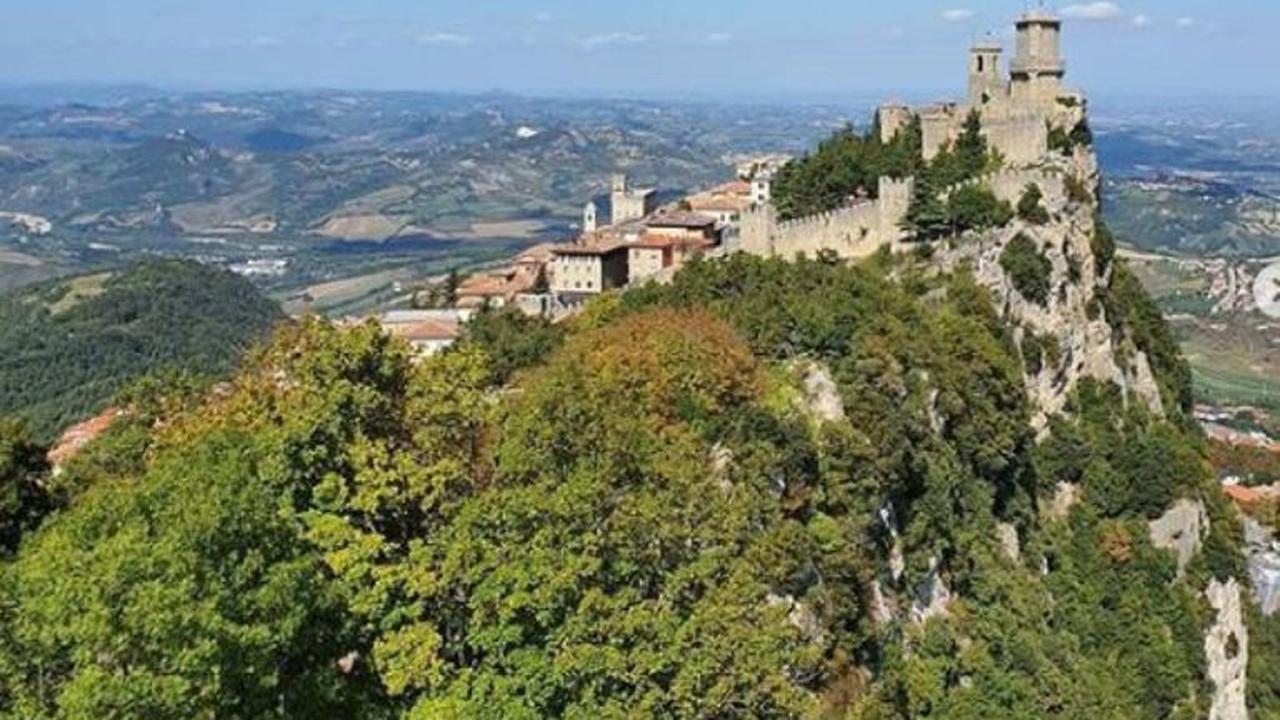 6 Fakta Menarik San Marino, Negara di Eropa yang Bebaskan Pajak Warganya