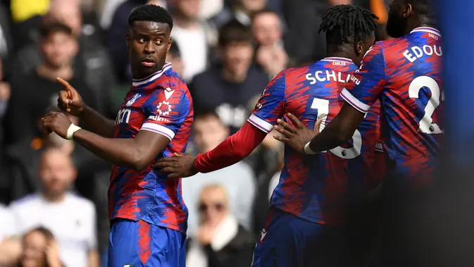 Ketimbang Gabung Arsenal, Marc Guehi Lebih Condong Terima Pinangan Liverpool