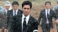 Lee Min Ho saat berakting di film perdana yang diperankannya, Gangnam Blues yang membuatnya menjadi nominee di 51st Baeksang Arts Awards