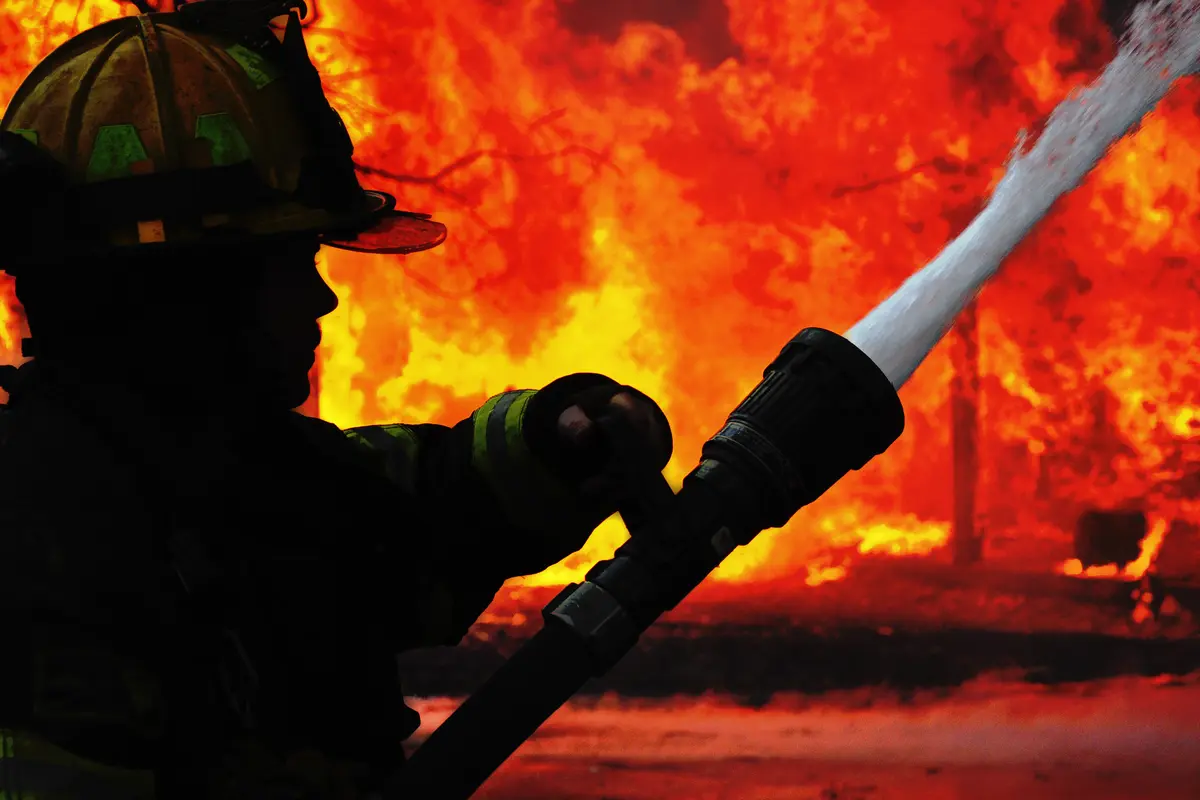 7 Barang Rumah Tangga yang Berpotensi Tinggi Mudah Terbakar