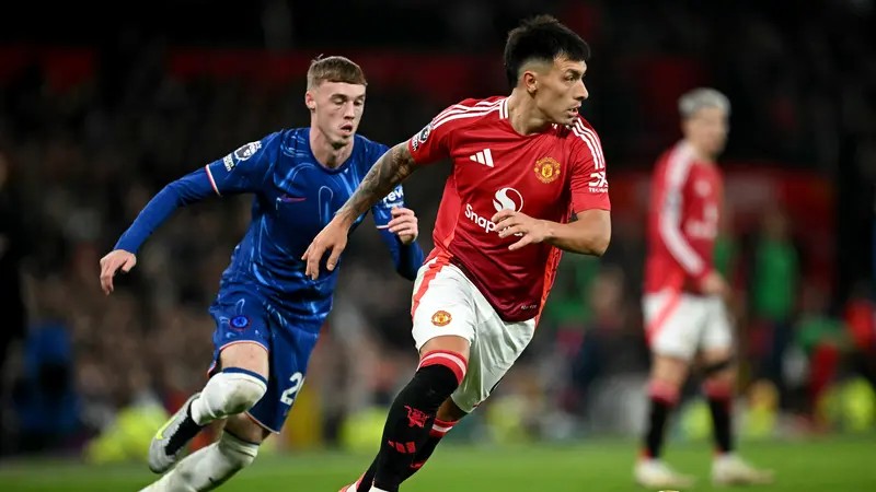Drama MU Imbang Vs Chelsea: Tekel Horor Lisandro Martinez kepada Cole  Palmer Lolos dari Kartu Merah, Ini Penjelasannya - Inggris Bola.com