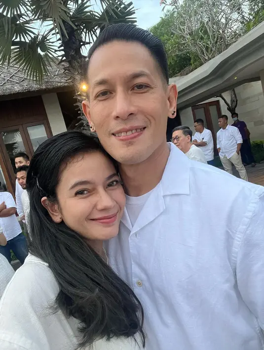<p>Citra Anidya dan Chef Juna memiliki perbedaan usia yang cukup jauh, yaitu 15 tahun. Namun, selain memiliki perbedaan usia, keduanya juga menjalani hubungan dengan beda keyakinan. (FOTO: instagram.com/ncit90/)</p>