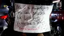 Kalimat-kalimat unik dan lucu seakan menjadi penyemangat bagi yang membacanya. (Liputan6.com/Herman Zakharia)