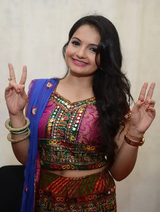 Di Indonesia, serial India Gopi ini pun juga sedang ramai dibicarakan. Tak heran jika kedatangan para pemainnya ke Indonesia pun mendapat tanggapan yang meriah. (Bambang E. Ros/Bintang.com)