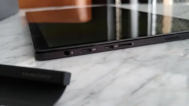 ASUS Vivobook 13 Slate OLED (T3300). (Dok. ASUS)