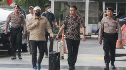 Penangkapan Bupati Kolaka Timur Abdul Azis dilakukan setelah yang bersangkutan selesai menjalani agenda Rapat Kerja Nasional (Rakernas) Partai Nasional Demokrat (Nasdem). (Merdeka.com/Arie Basuki)
