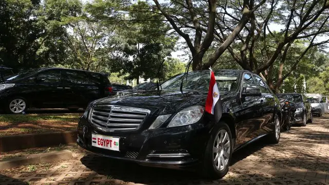 3 Sedan Mewah Pengantar Peserta KAA