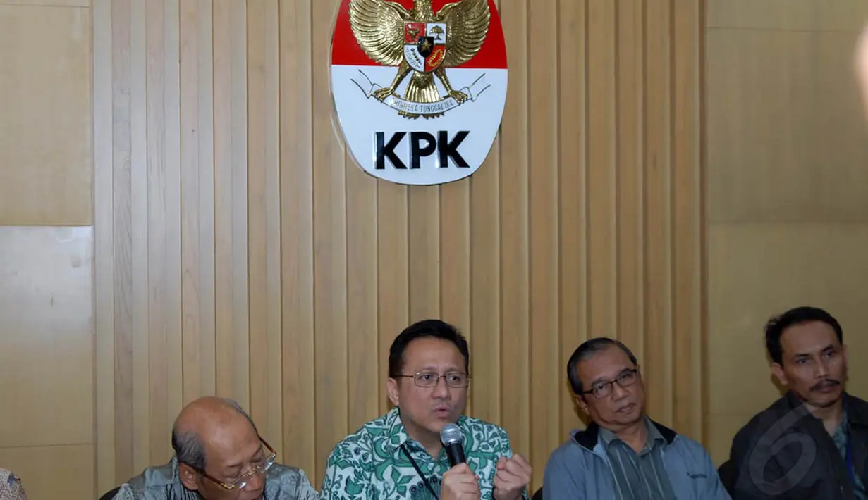 Dalam kunjungannya ke gedung Komisi Pemberantasan Korupsi (KPK), Irman mendiskusikan Undang-undang (UU) MPR, DPR, DPRD, DPD (UU MD3) bersama para pimpinan KPK, Jakarta, Rabu (23/7/14) (Liputan6.com/ Miftahul Hayat)