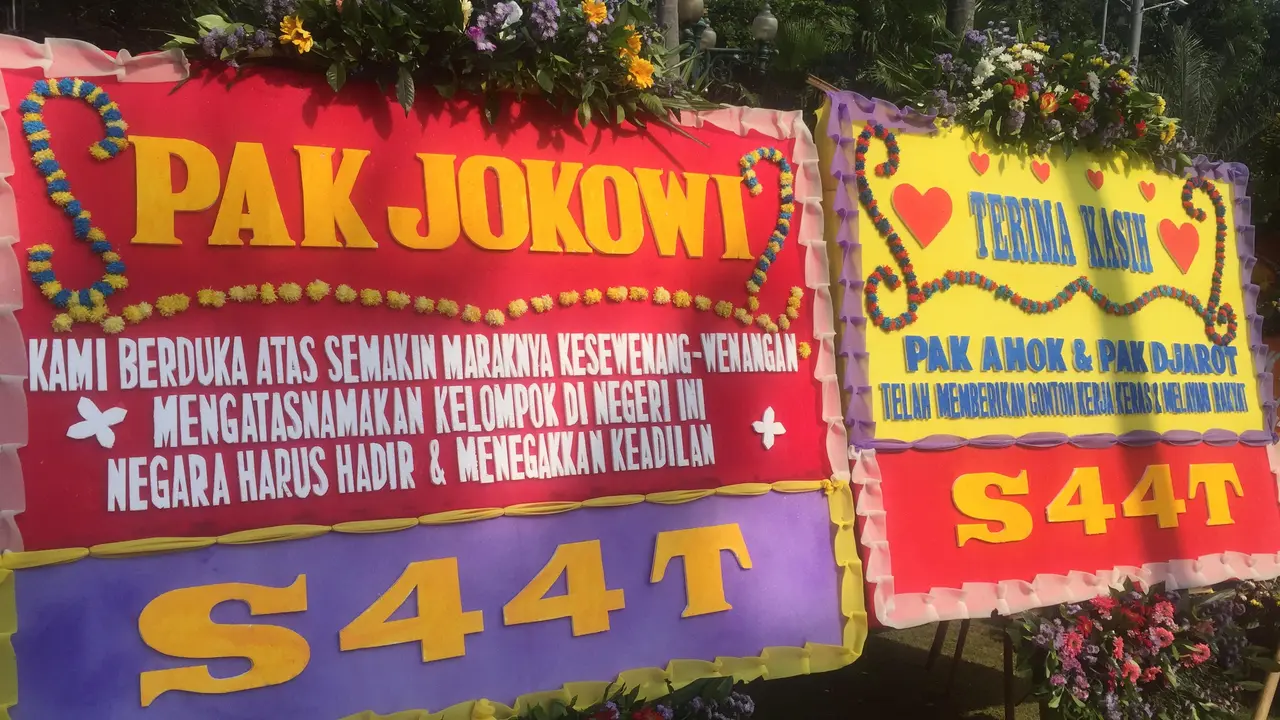 Karangan bunga untuk Jokowi