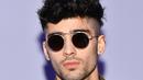 Penyanyi Zayn Malik saat menghadiri New York Fashion Week, AS, 8 Februari 2018. Zayn masuk dalam daftar 100 pria tertampan di dunia bersaing dengan pebulu tangkis Indonesia, Jonatan Christie. (DIA DIPASUPIL / GETTY IMAGES NORTH AMERICA / AFP)
