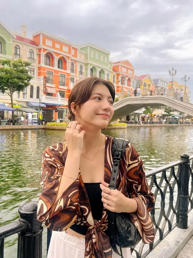 Cassandra Lee (Instagram/@cassandraslee)