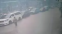 Banjir Jakarta, Jalan DI Panjaitan Tergenang Hingga 40 cm
