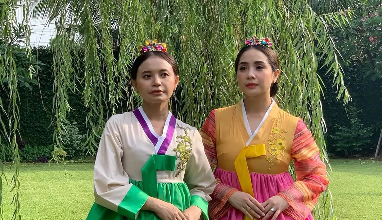 Nagita Slavina dan Rossa (Sumber: Instagram/merryraffiahmad)