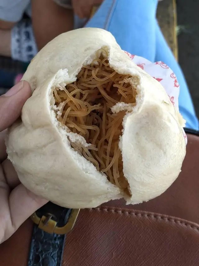6 Potret Bakpao Ini Kelewat Unik, Bikin Geleng Kepala