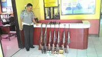 Polisi bersiap mengamankan pilkada serentak di Sulawesi Selatan dan Barat (Liputan6.com/ Eka Hakim))