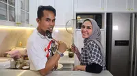 Jebolan MasterChef, Mama Lita dan Lord Adi bakal adu skill memasak. (Sumber: Instagram/adi.mci8)