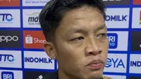 Pemain Persija Jakarta, Ilham Rio Fahmi, tampak berkaca-kaca setelah laga melawan Persita Tangerang di Indomilk Arena, Tangerang, Jumat (30/1/2026). (Bola.com/M. Adi Yaksa)