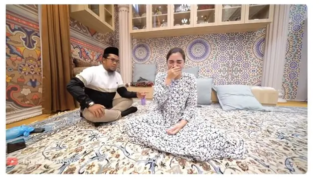 Alami Gangguan Tidur, Ini 10 Potret Ashanty saat Lakukan Ruqyah