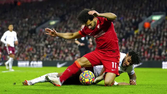 FOTO: Taklukkan Aston Villa, Liverpool Tempel Manchester City di Puncak Klasemen