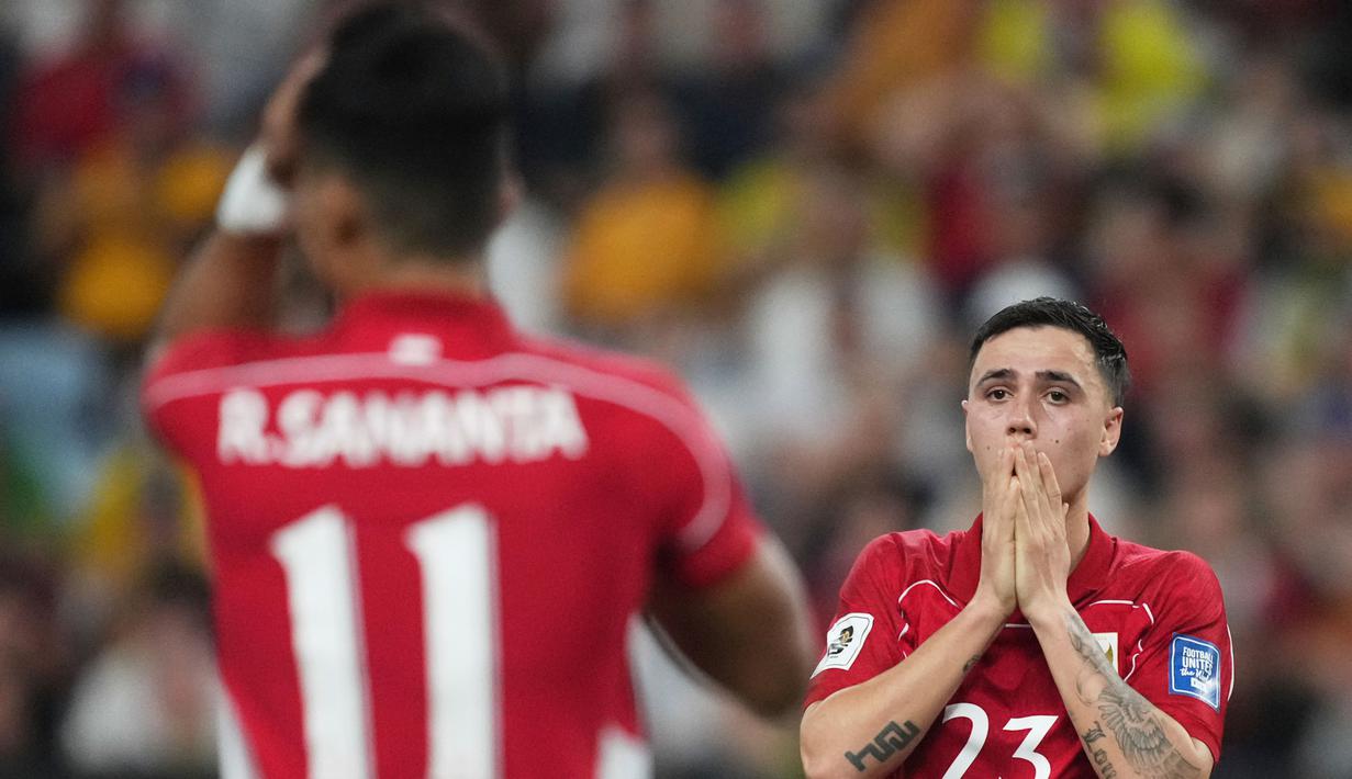 Pemain Timnas Indonesia, Eliano Reijnders, tampak kecewa setelah gagal mencetak gol ke gawang Australia dalam matchday ketujuh Grup C di Sydney Football Stadium, Sydney, pada Kamis (20/3/2025) sore WIB. (AP Photo/Mark Baker)