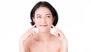 Potret wanita muda yang cantik dengan kulit bersih, segar, dan alami. (depositphotos.com/kitthanes_r.hotmail.com)