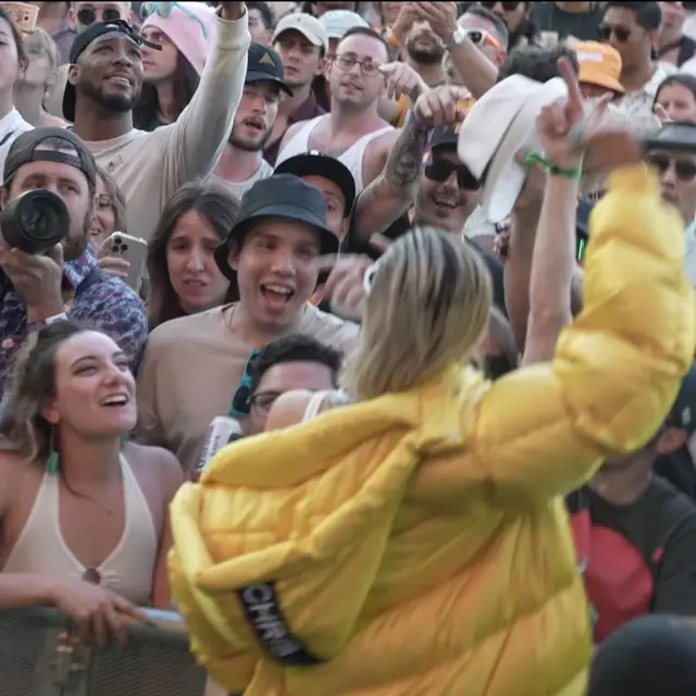 Agnez Mo manggung di Sound Money Fest Miami (Foto: Instagram/@agnezmo)