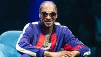 Dilansir dari HollywoodLife,   Snoop Dogg mengatakan baha Kanye benar-benar rugi karena tak mendapatkan wanita kulit hitam. (instagram/snoopdogg)