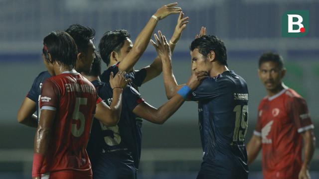 Foto: Remis, PSM Makassar Gagal Atasi 10 Pemain Arema FC di Lanjutan Pekan Pertama BRI Liga 1