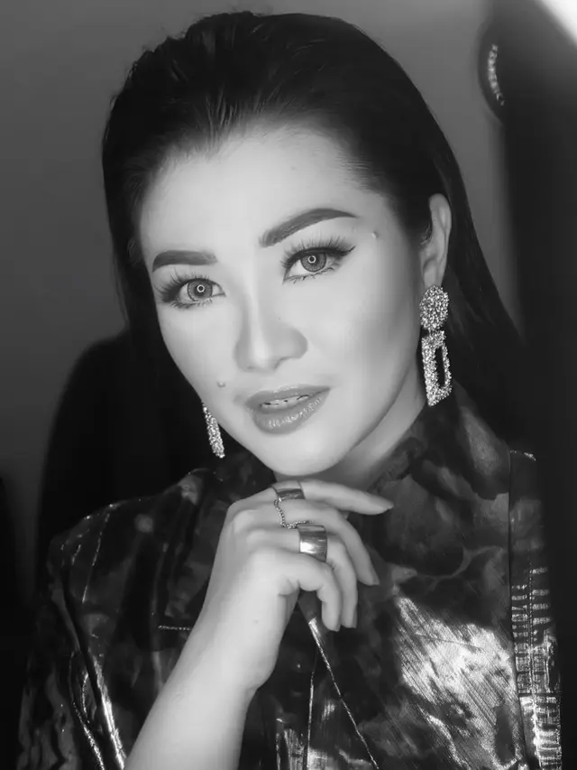 Fitri Carlina. (Foto: Instagram @fitricarlina)