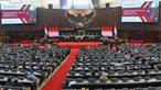 Ketua Majelis Permusyawaratan Rakyat (MPR) Republik Indonesia, Bambang Soesatyo (tengah) saat membuka Sidang Paripurna MPR Akhir Masa Jabatan Periode 2019–2024 di Kompleks Parlemen, Jakarta, Rabu (25/9/2024). (merdeka.com/Arie Basuki)