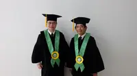 Prof. Dr. dr. Sukman Tulus Putra, SpA(K) dan Prof. Dr. dr. Badriul Hegar Syarif, PhD, SpA(K)