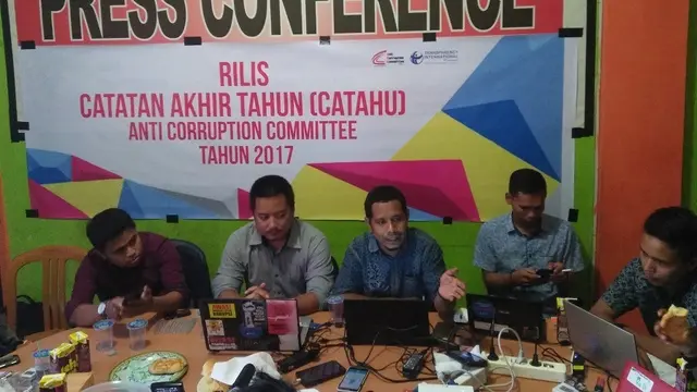 Anti Corruption Committee Sulawesi (ACC Sulawesi) soroti penyelidikan mandek dugaan korupsi pengadaan 1000 unit kandang ayam di kota Palopo (Liputan6.com/ Eka Hakim)